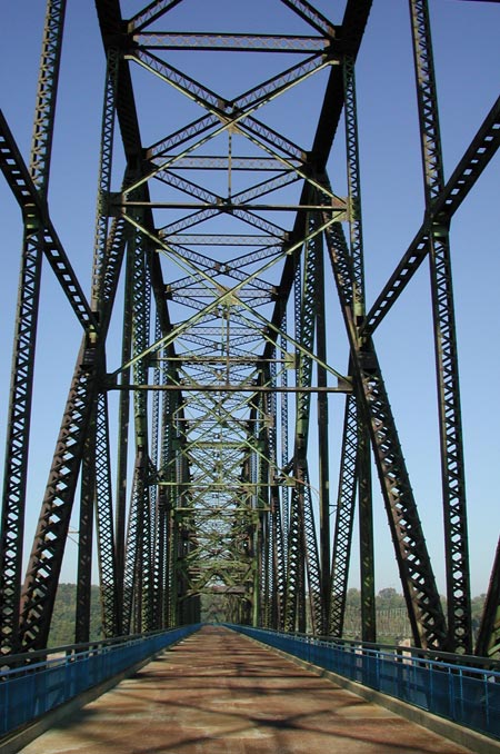 Da05-Chain_of_RocksMO-IL