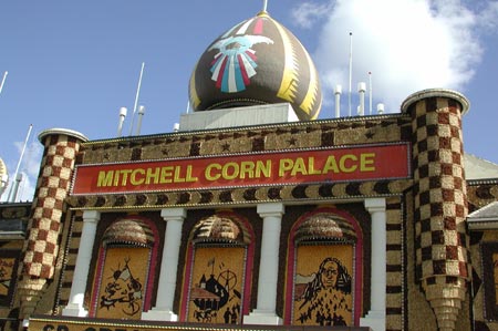 Va19-CornPalace_SD