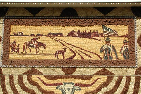 Va23-CornPalace_SD