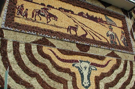 Va25-CornPalace_SD